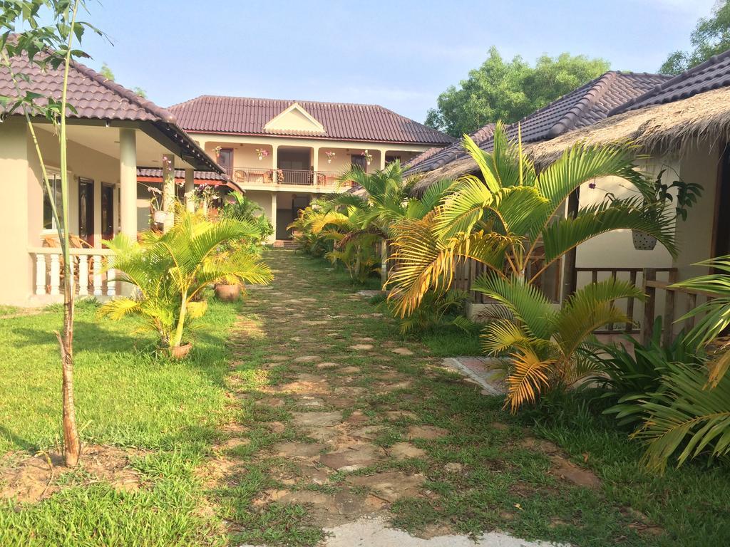 The Moonflower Bungalow Hotel สีหนุวิลล์ ภายนอก รูปภาพ