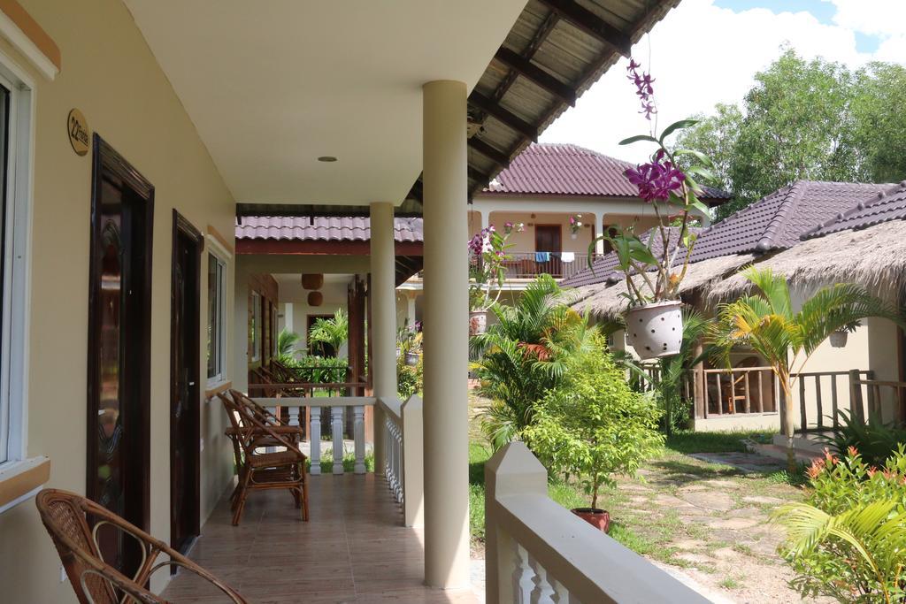 The Moonflower Bungalow Hotel สีหนุวิลล์ ภายนอก รูปภาพ