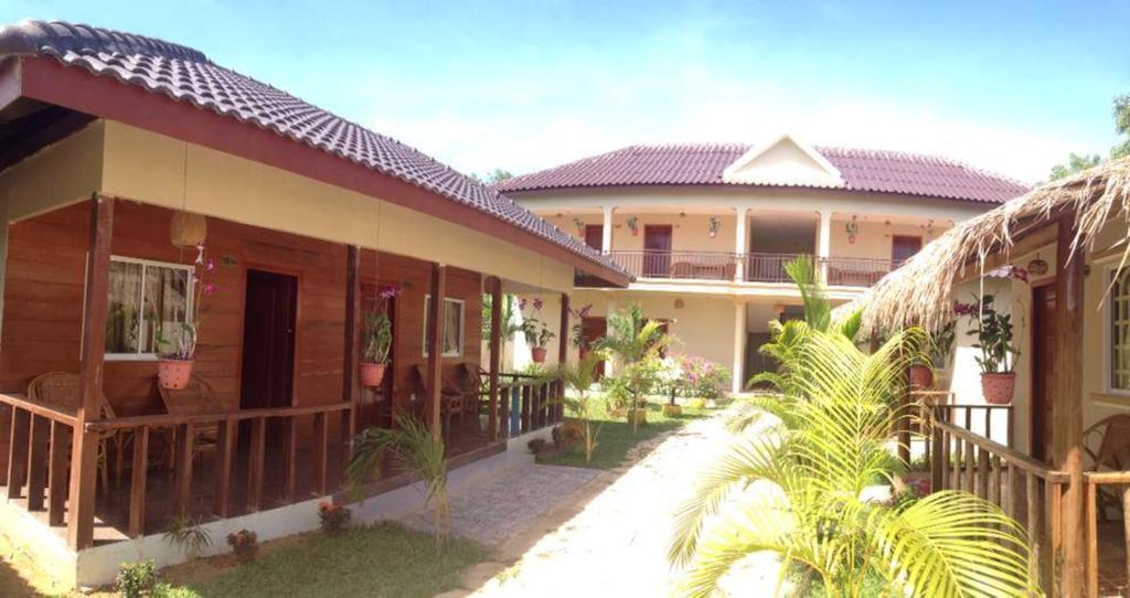 The Moonflower Bungalow Hotel สีหนุวิลล์ ภายนอก รูปภาพ