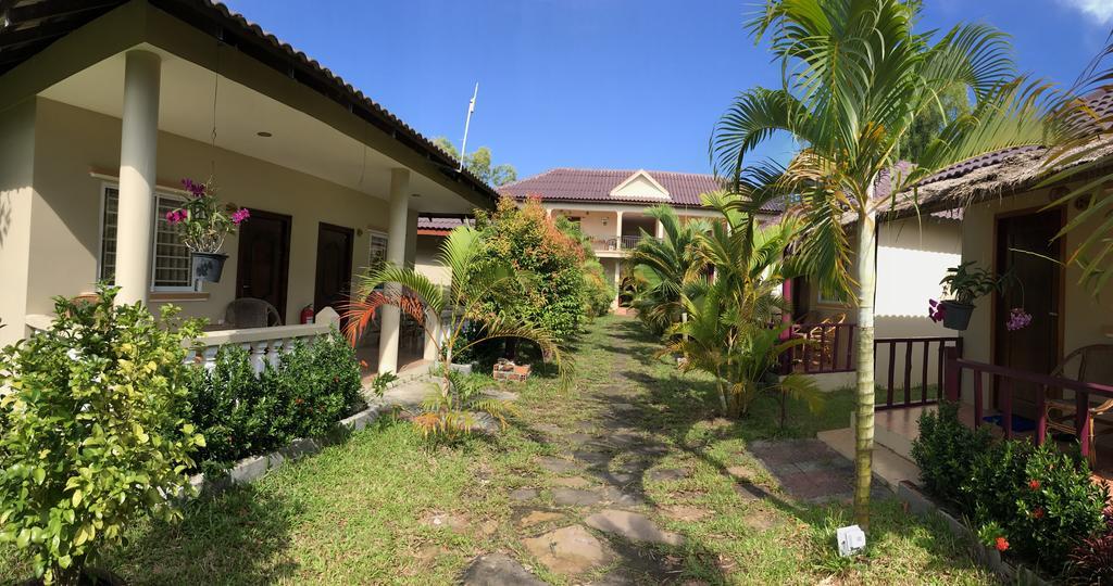 The Moonflower Bungalow Hotel สีหนุวิลล์ ภายนอก รูปภาพ